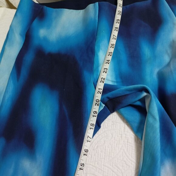 Nygaard Luxe Slims Capri Pants XL Blue Tie-Dye Print With Button Accents Womens - Picture 9 of 10